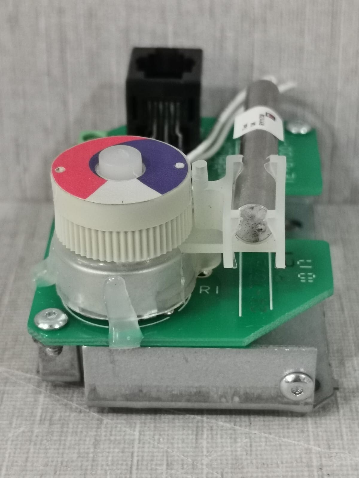 Johnson Controls TE-6100-12 Johnson Controls TE-6100-12 Room Temperature Sensor with Connector 3