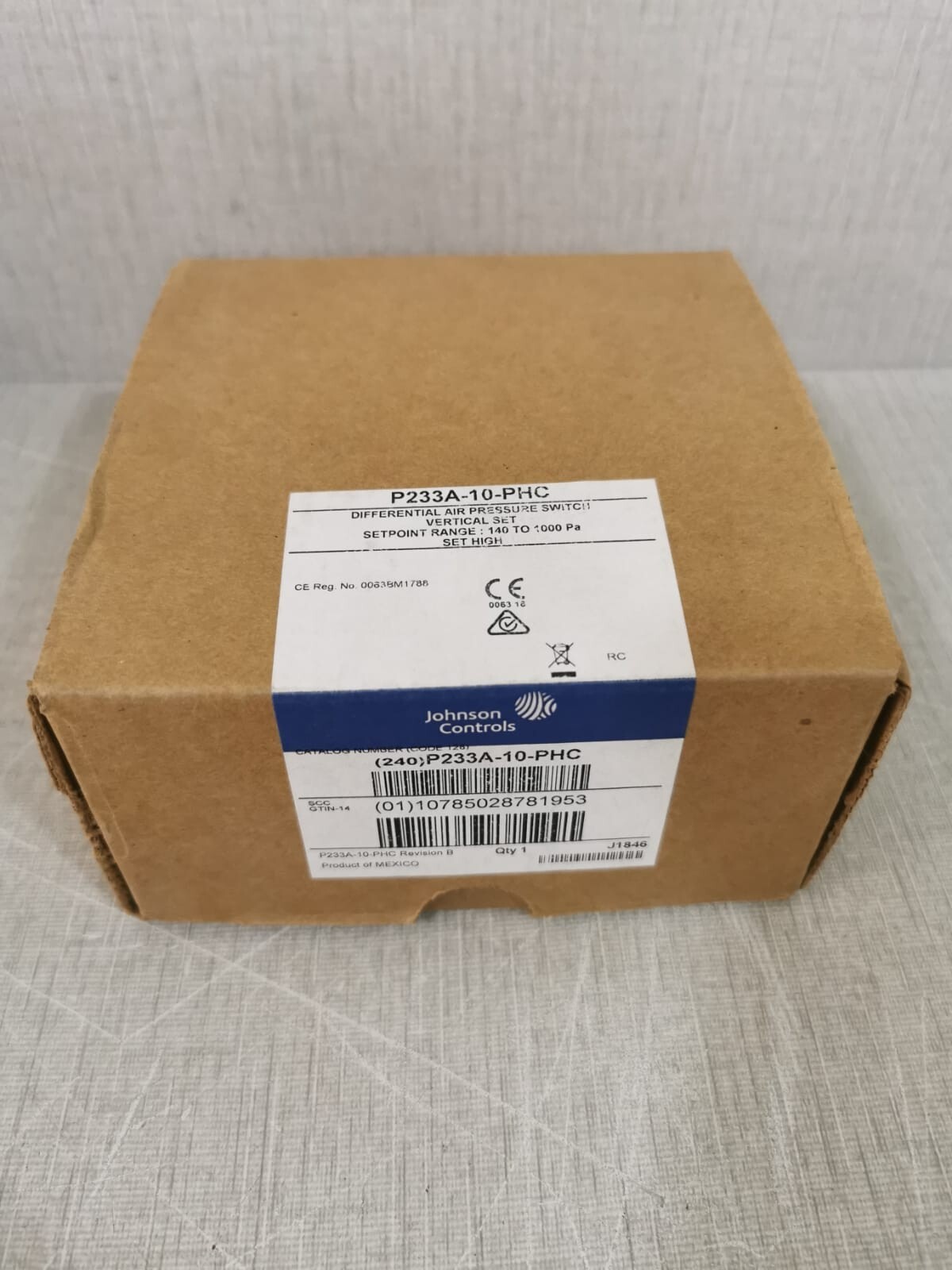 Johnson Controls P233A-10-PHC Johnson Controls P233A-10-PHC Differential Air Pressure Switch 2
