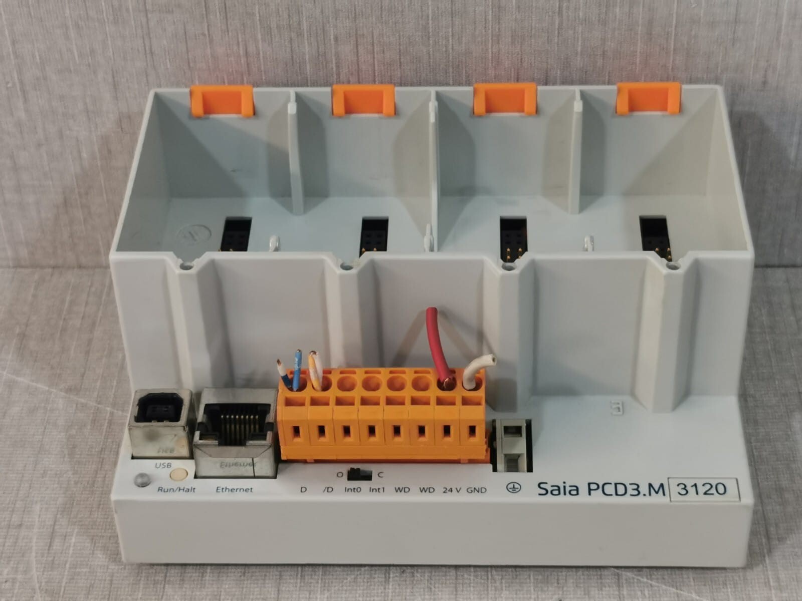 SAIA PCD3.M3120 Saia-Burgess SAIA PCD3.M3120 PLC Controller 24VDC 6