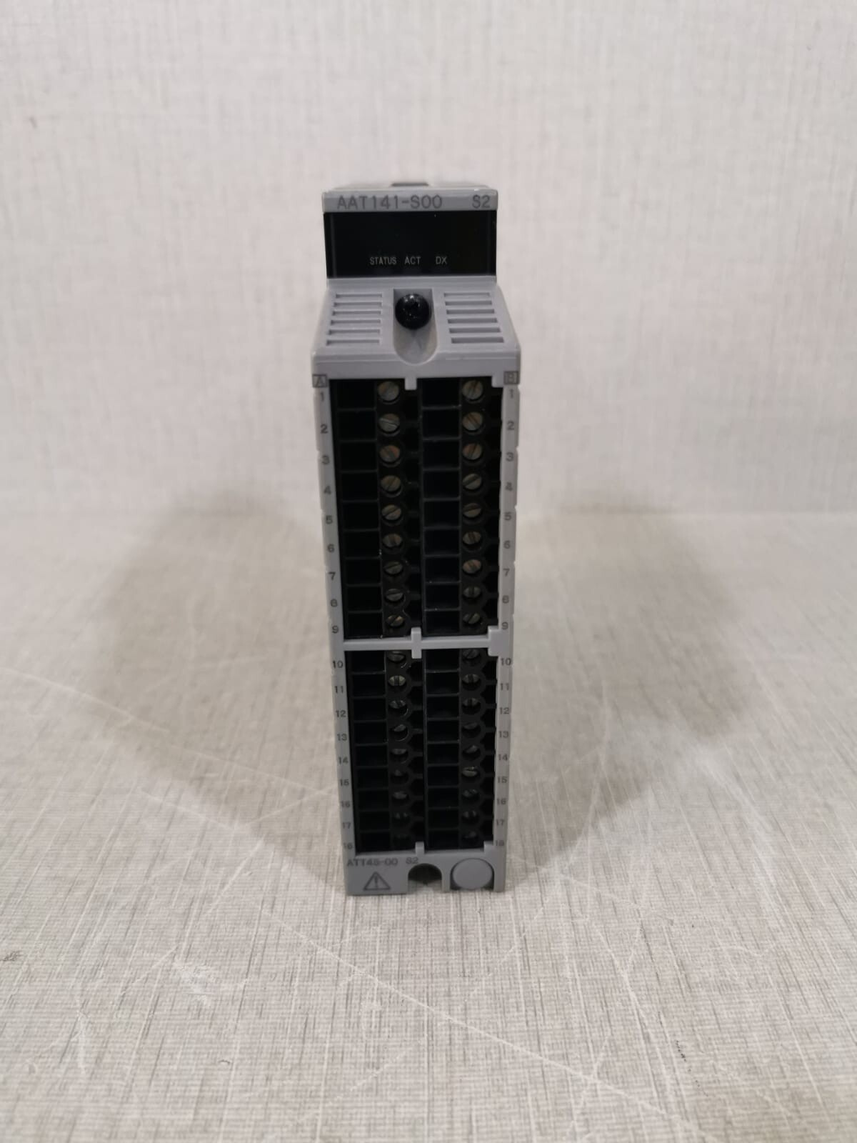 Yokogawa AAT141 -S00 S2 Yokogawa AAT141 TC /MV Input Module AAT141-S00 S2 3