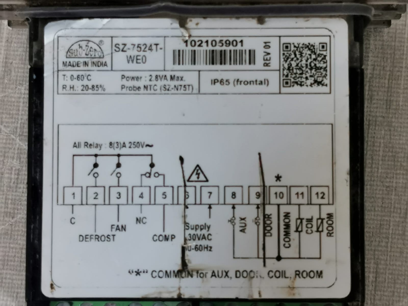 Unbranded SZ-7524T-WE0 SZ-7524T-WE0 DIGITAL CONTROLLER REV 01 250V- WITHOUT ACCESSSORIES 2