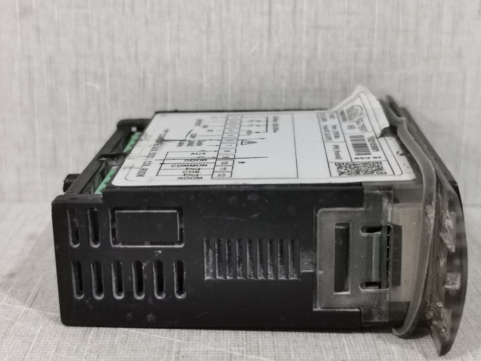 Unbranded SZ-7524T-WE0 SZ-7524T-WE0 DIGITAL CONTROLLER REV 01 250V- WITHOUT ACCESSSORIES 3