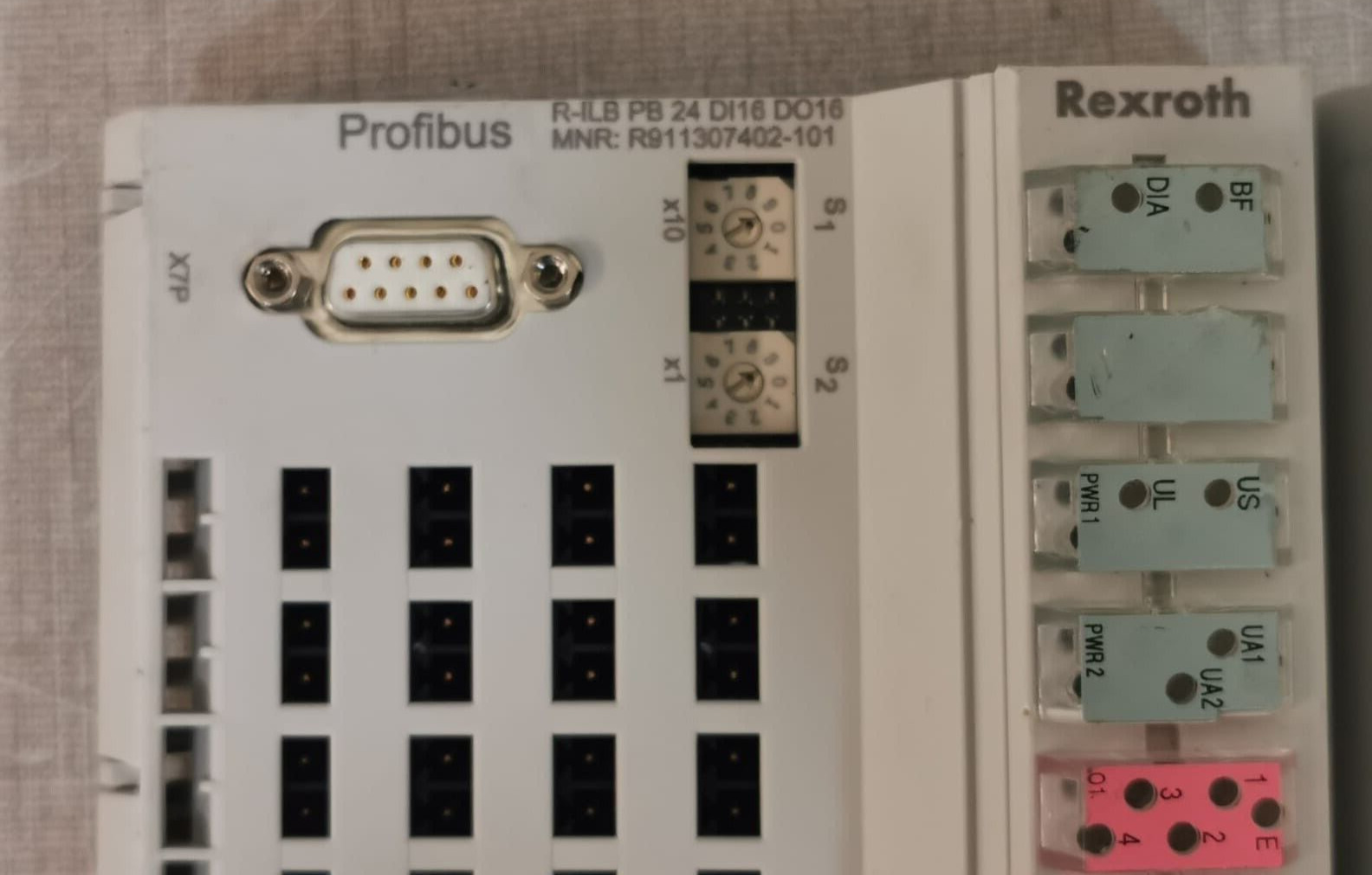 Rexroth R-ILB PB 24 DI16 DO16 Rexroth Profibus R-ILB PB 24 DI16 DO16 / R911307402-101 2