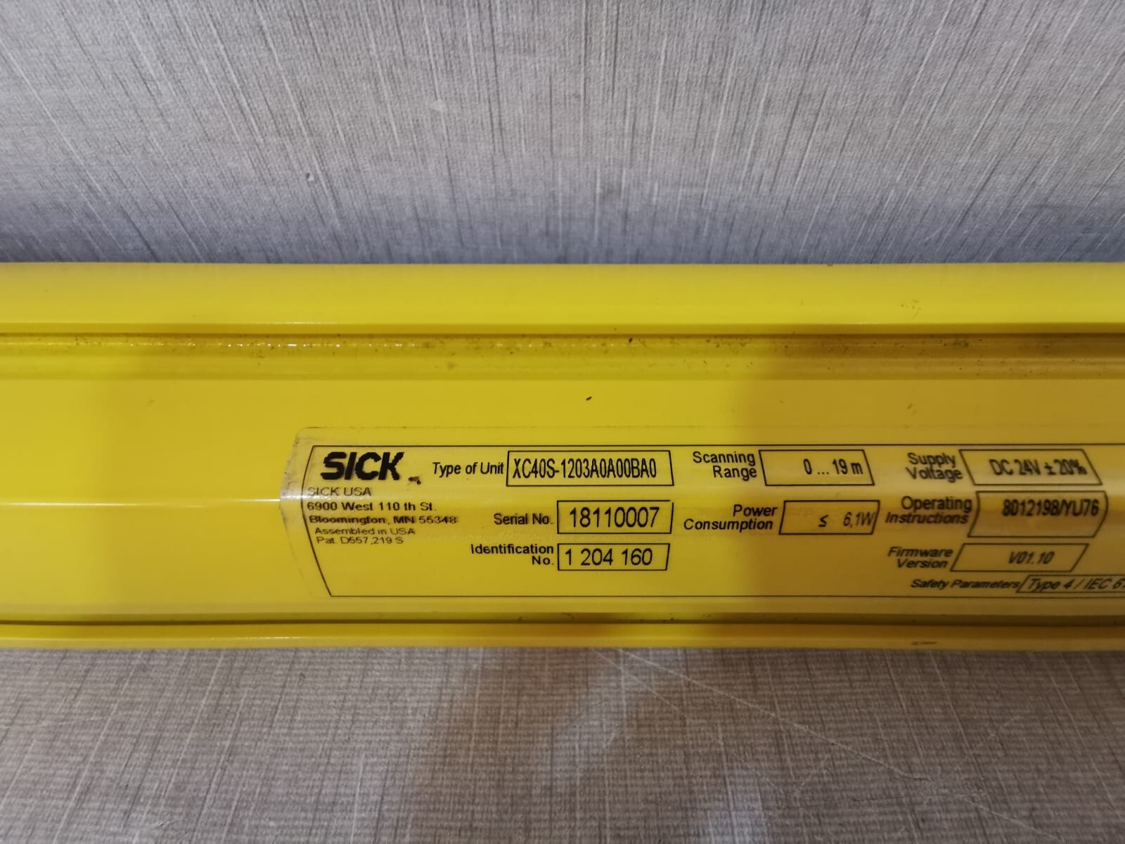 SICK XC40S-1203A0A00BA0 SICK C4000 SELECT SENDER LIGHT CURTAIN XC40S-1203A0A00BA0 F/W VER.V01.10 8