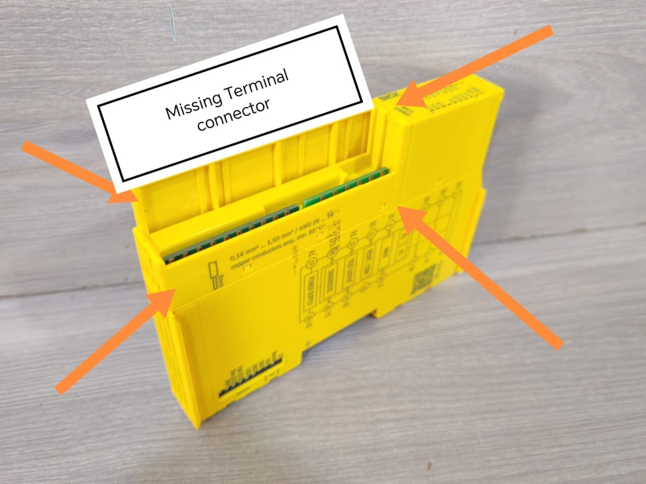 sick RLY3-MULT100 SICK Safety Relay RLY3-MULT100 1100692- MISSING TERMINAL CONNECTOR 8