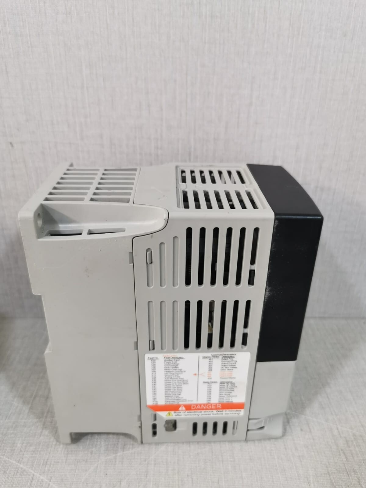 Rockwell Automation 22A-D1P4N104 Allen Bradley 22A-D1P4N104 POWERFLEX 4 Ser A Drive 6