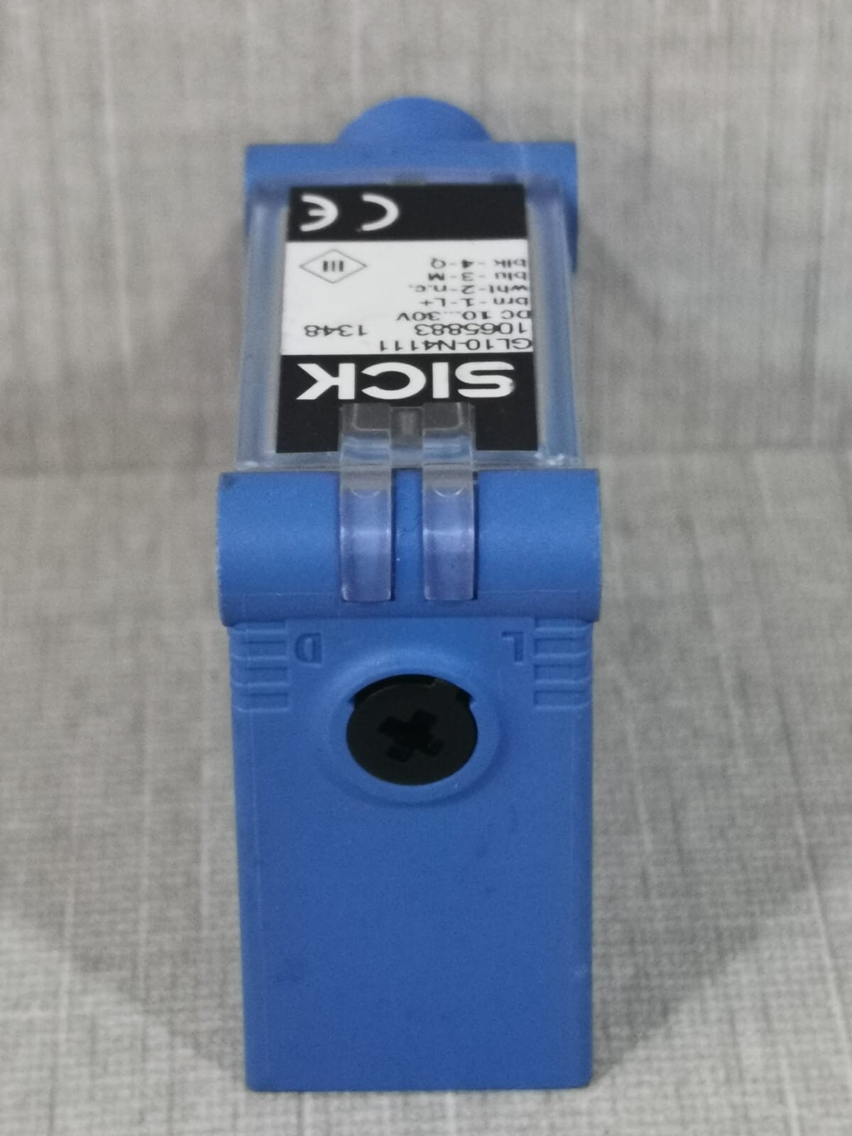 SICK DC-10 SICK GL10-N4111 / GL10N4111 DC 10...30 V 2