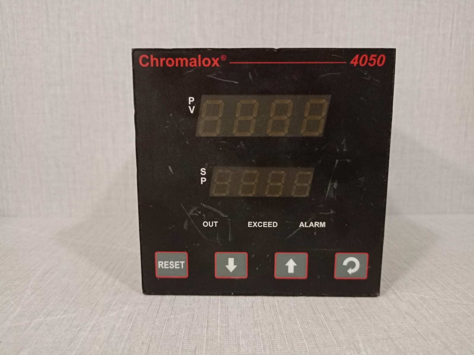 Chromalox 4050-1R000 CHROMALOX 4050 / 4050-1R000 PRECISION HEAT AND CONTROL 120-240V AC 9