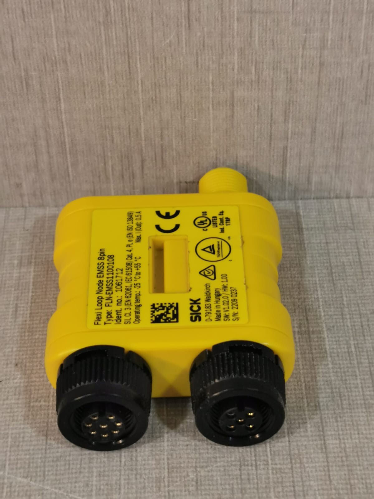 SICK EMSS1100108 SICK Flexi Loop Node EMSS 8pin FLN-EMSS1100108 Ident.No. 1061712 2