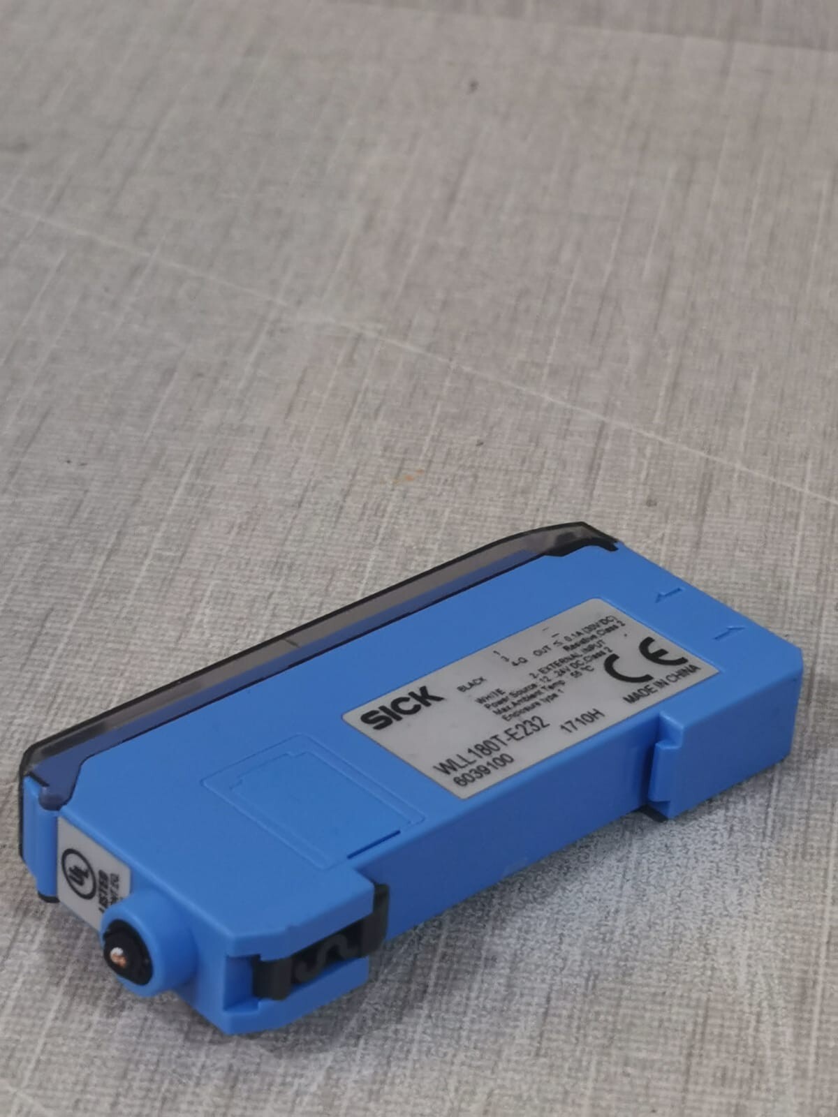 SICK WLL180T-E232 SICK WLL180T-E232 Fiber-optic Sensors 6039100 8