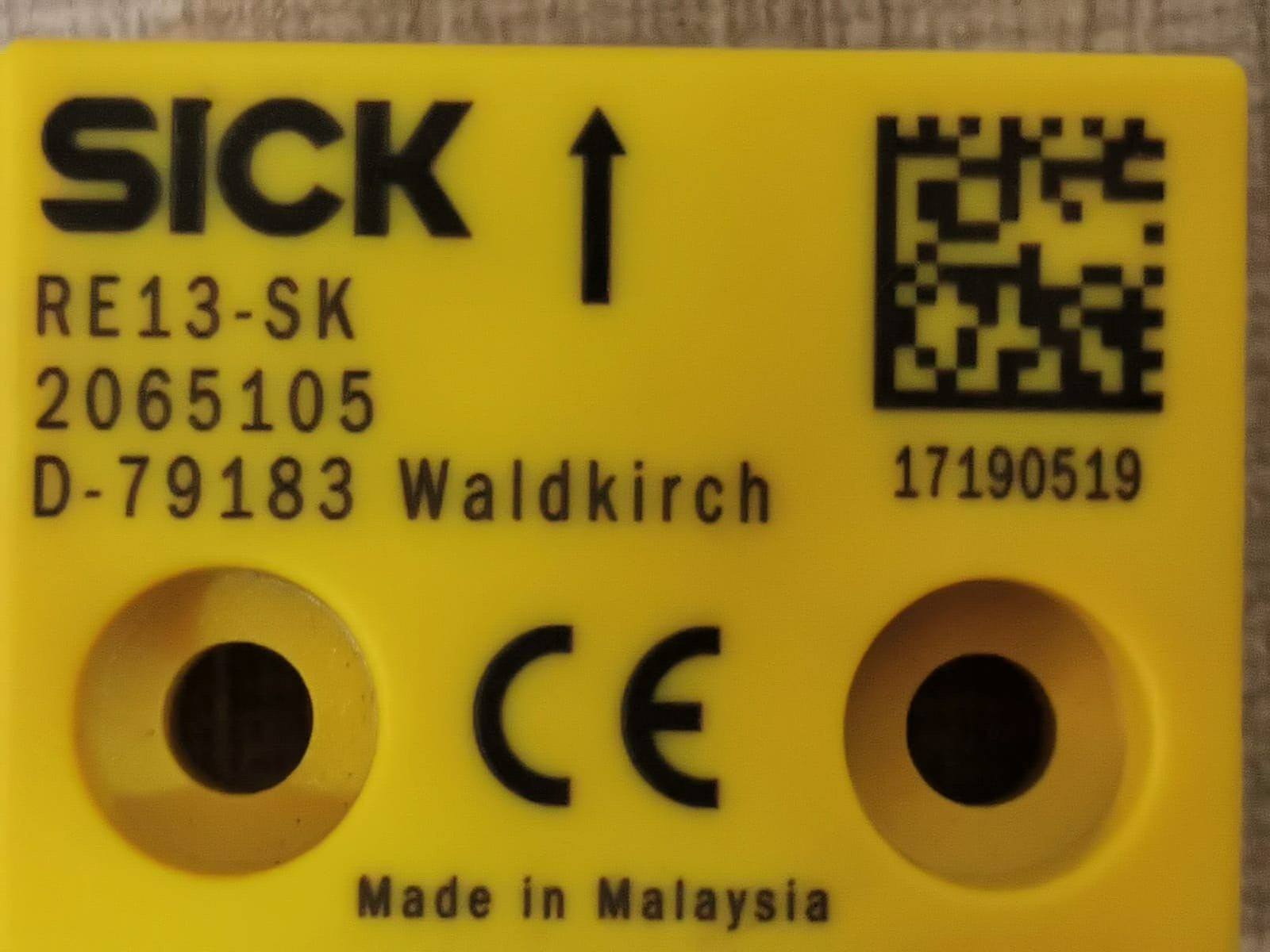 SICK RE13-SK 2065105 Magnetic Safety Switch 2