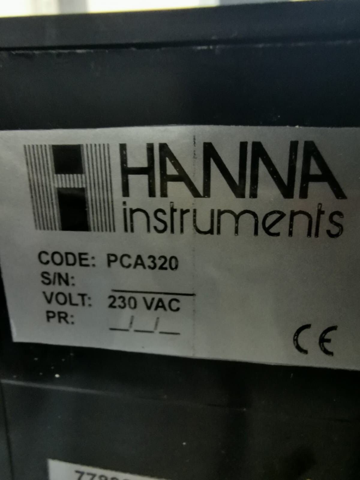 HANNA PCA-320 HANNA INSTRUMENTS PCA320 CHLORINE/pH ANALYZER PCA-320 230VAC 8