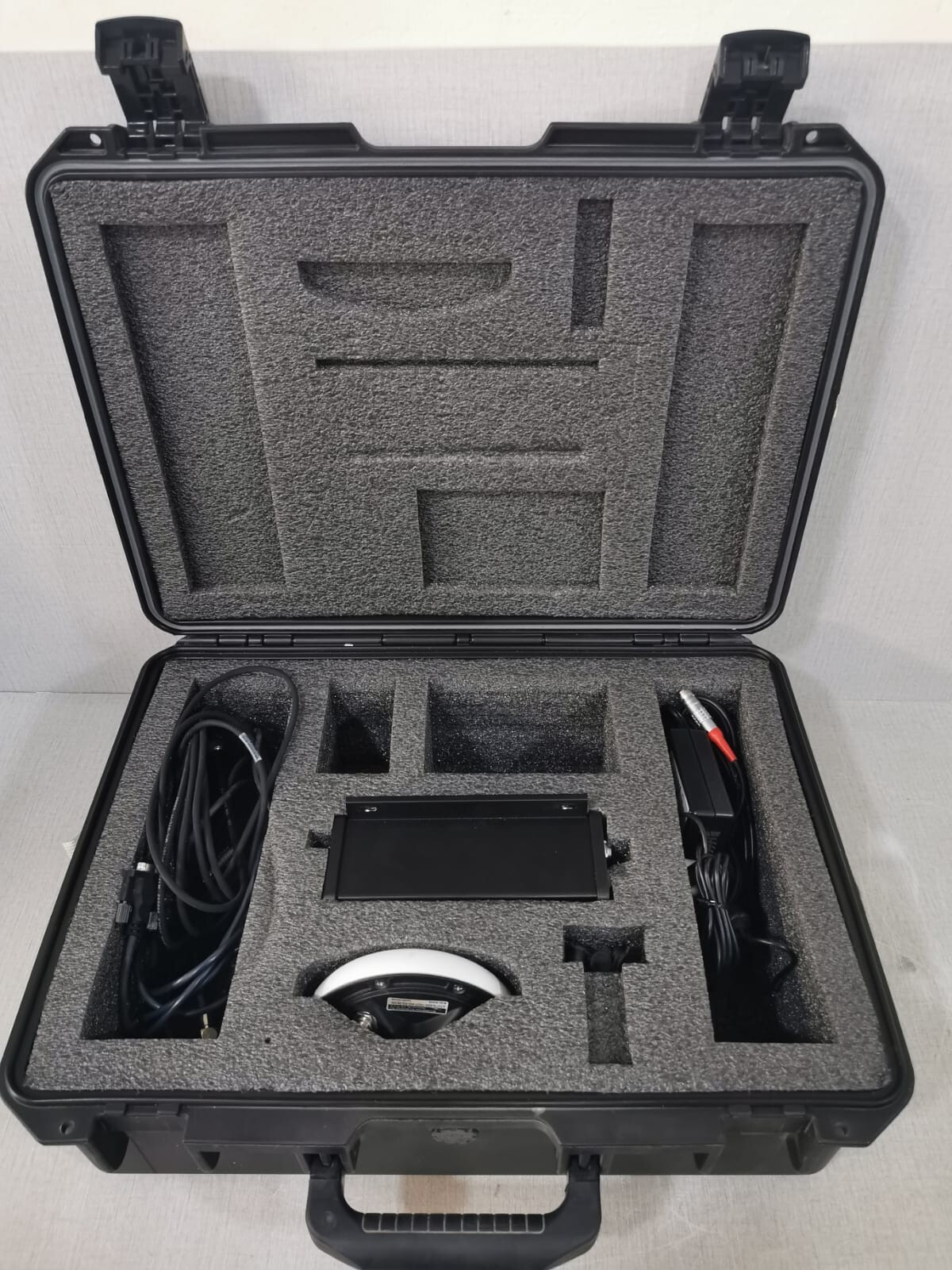 UNKNOWN SF-2050G NavCom SF-2050G GPS Receiver Base and Satellite P/n 92-310059-3001 8