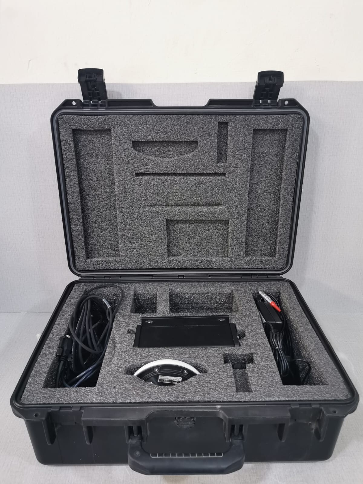 NavCom SF-2050G GPS Receiver Base and Satellite P/n 92-310059-3001