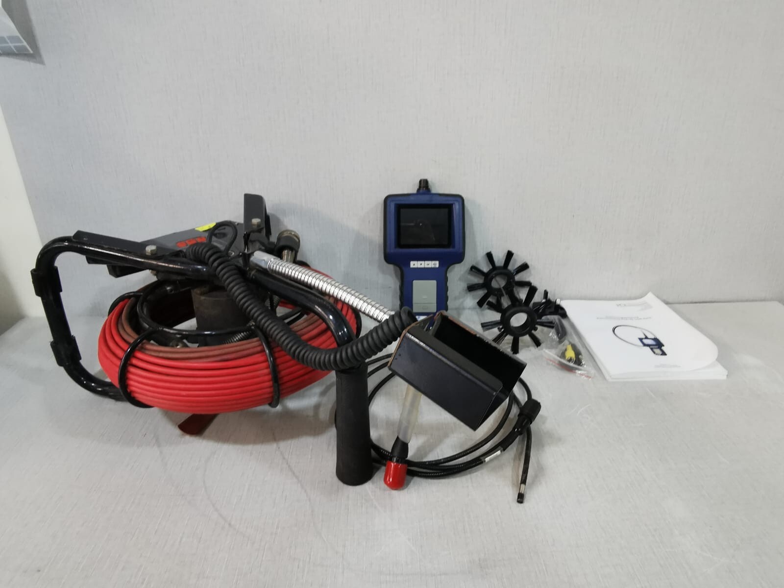 PCE Instruments PCE-VE 300 Series E Instruments PCE-VE 300 Series Industrial Test and Measurement 8