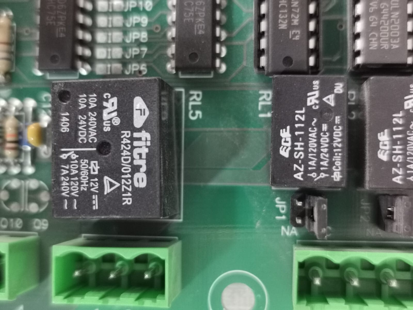 CS-SE367A/2 CS-SE367A/2 REV.3 Mother board 8