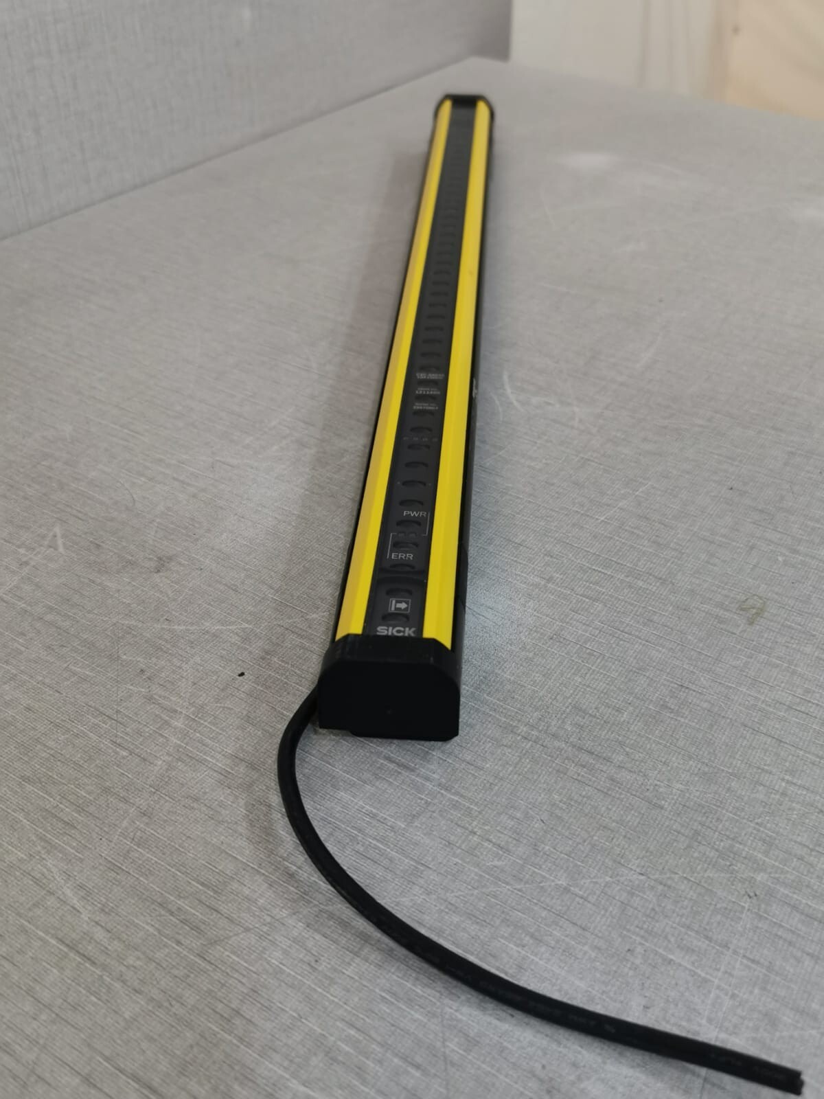 SICK SA04510A10000 SICK deTec4 Core C4C-SA04510A10000 Safety Light Curtains 1211469 DC 24V 7