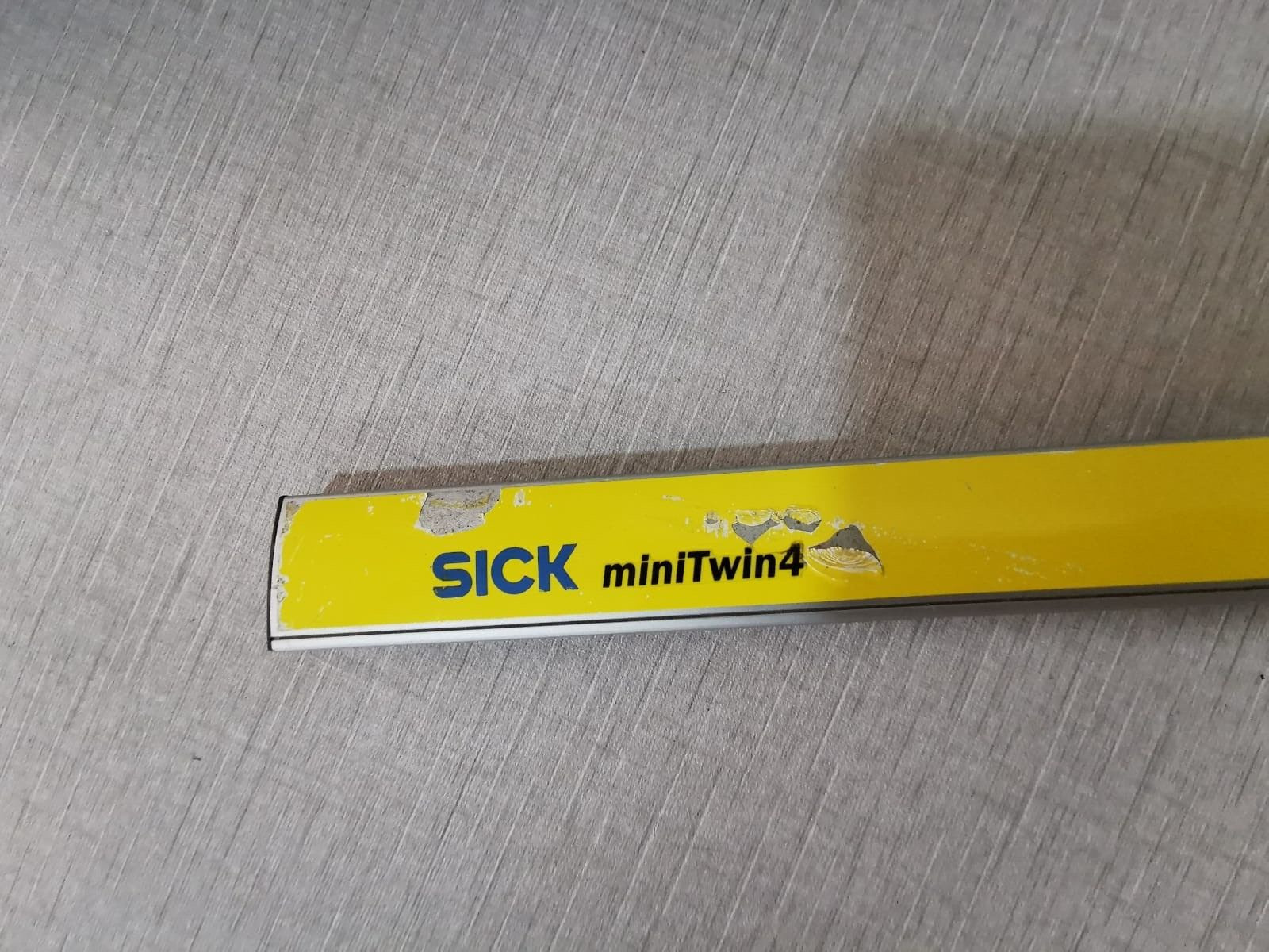 SICK miniTwin4 C4MT-09024ABB04FE0 Ident No. 1 207 294 Rev 1