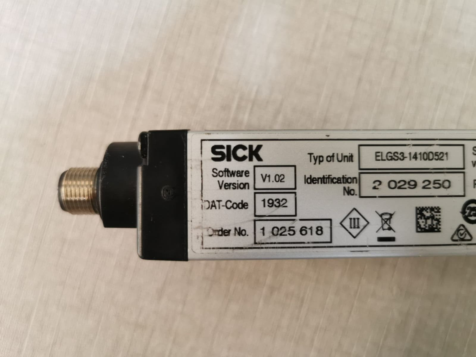 SICK ELGS3-1410D521 SICK ELG ELGS3-1410D521 Ident. No. 2 029 250 S/VER. V1.02 15...30V 2