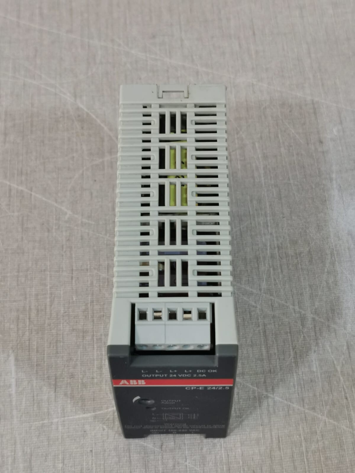 ABB CP-E 24/2.5 ABB CP-E 24/2.5 Switch Mode Power Supply 1SVR427032R0000 8