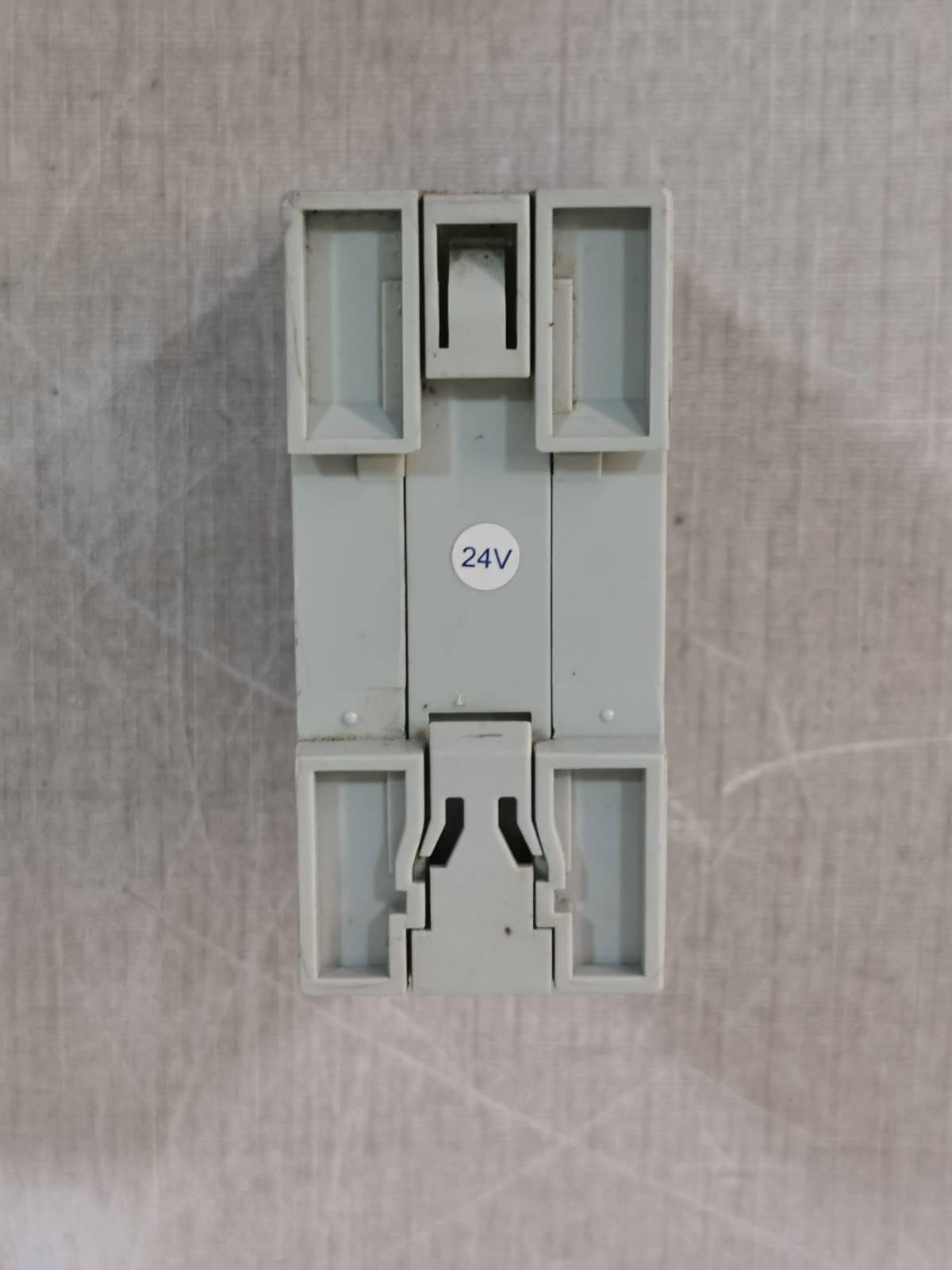 ABB CP-E 24/2.5 ABB CP-E 24/2.5 Switch Mode Power Supply 1SVR427032R0000 9