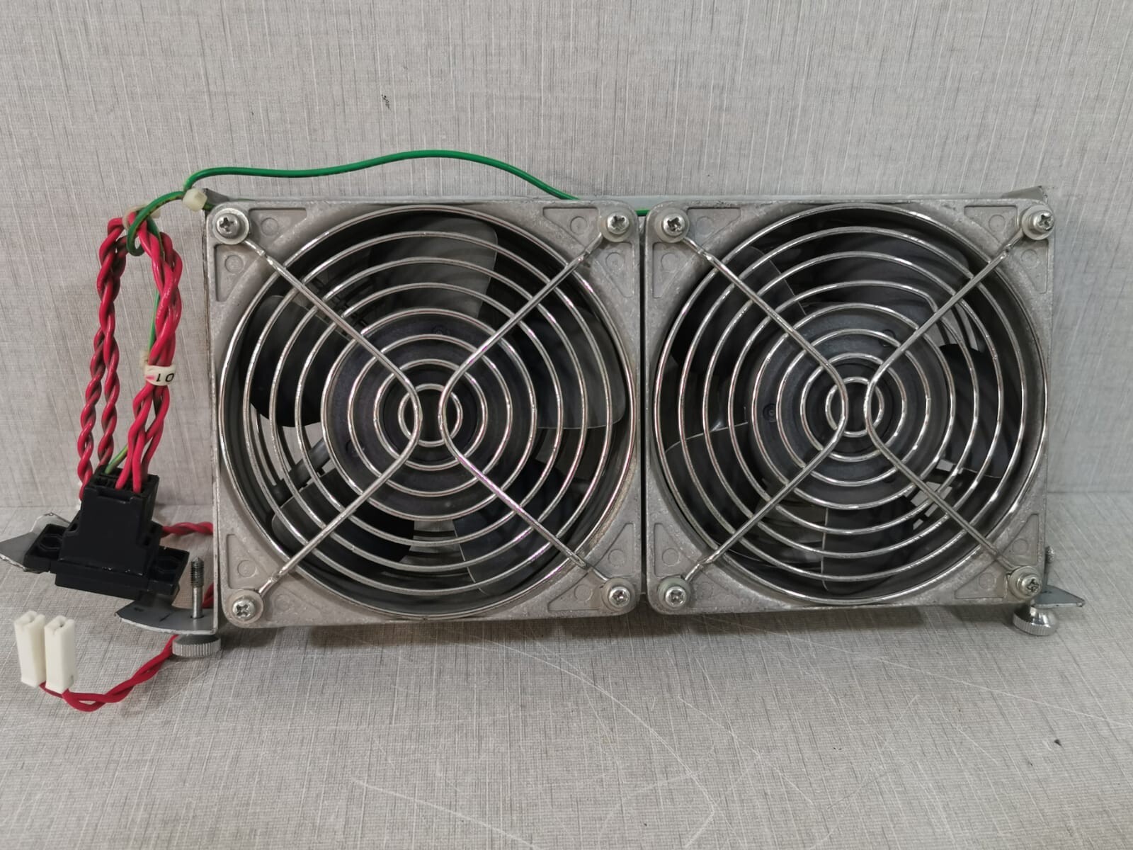 Royal Electric UT127CH Royal Electric UT127CH Royal Fan 230V~ 50/60 Hz 15/14W Ball Bearing 5
