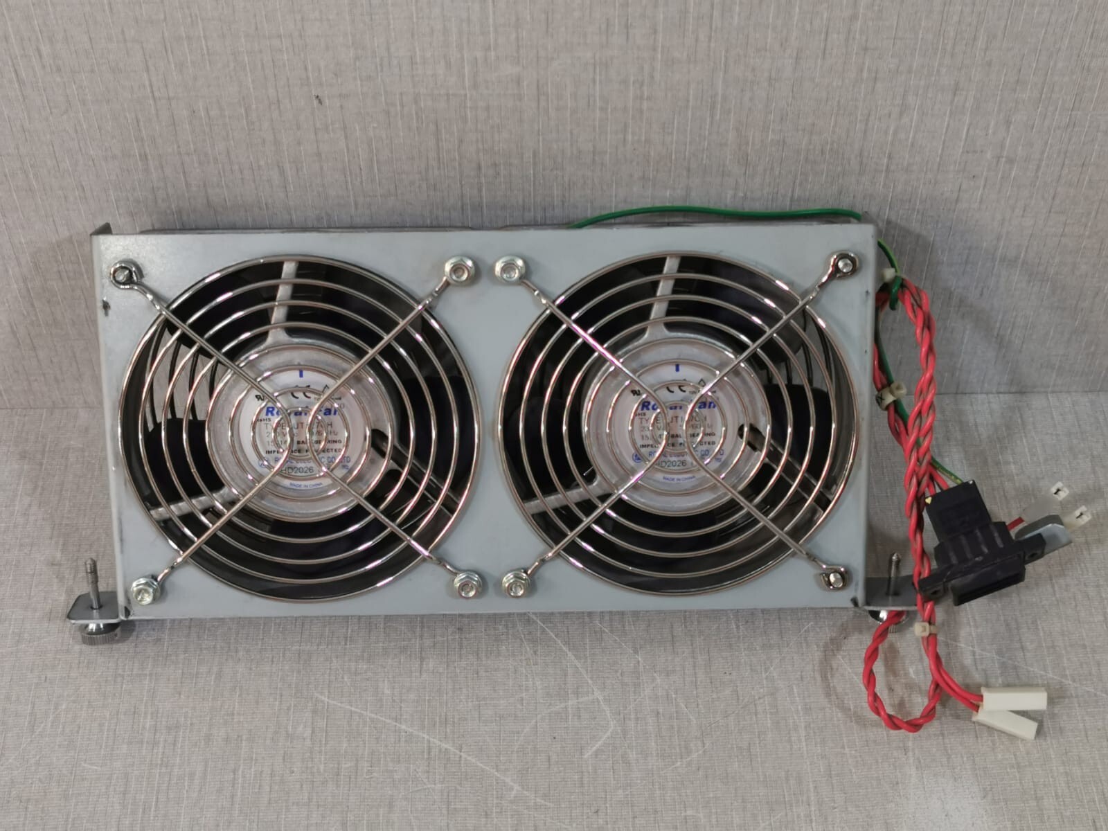 Royal Electric UT127CH Royal Fan 230V~ 50/60 Hz 15/14W Ball Bearing