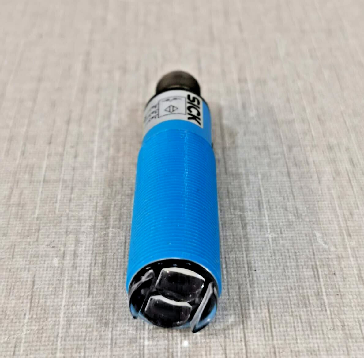 SICK VL18-3P3740 SICK VL18 3P3740 VL18 3P3740 Cylindrical Photoelectric Sensor 6013617 3