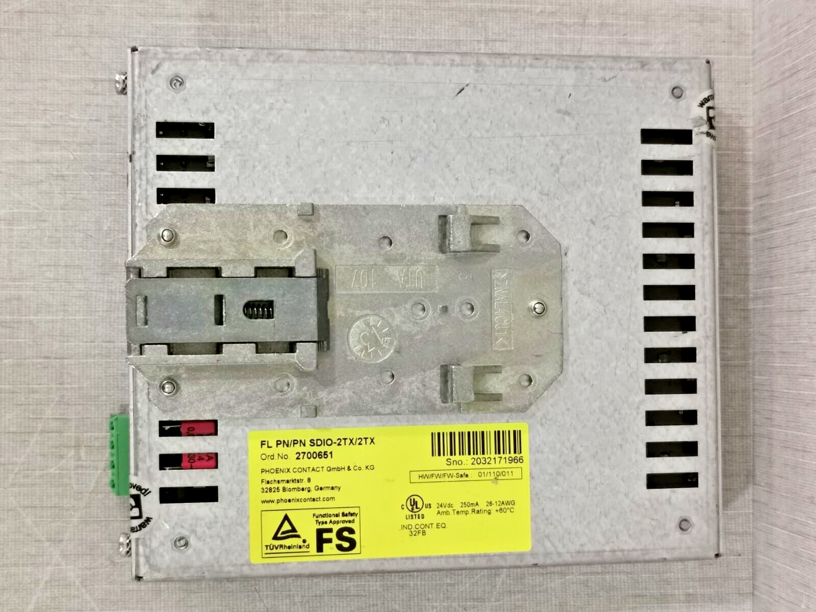 Phoenix Contact FL PN/PN SDIO-2TX/2TX Phoenix Contact ProfiSafe FL PN/PN SDIO-2TX/2TX 2700651 Security Gateway 3