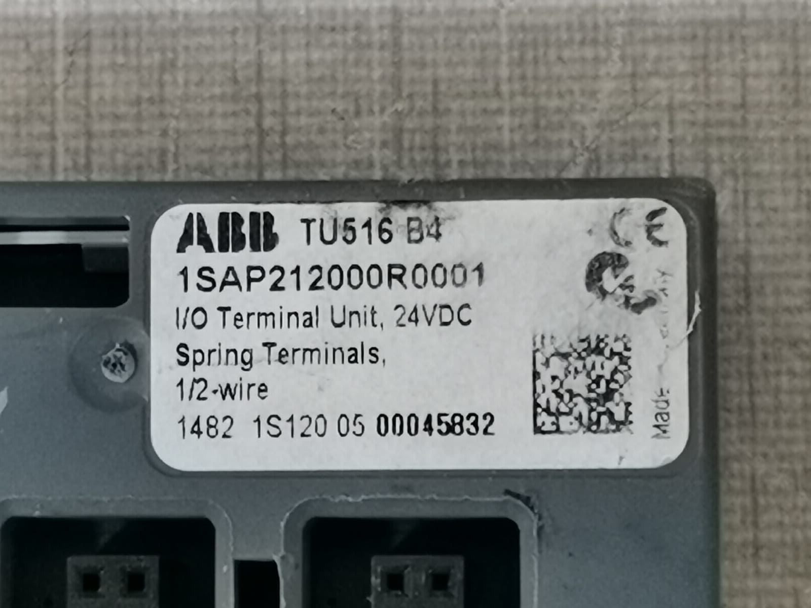 ABB 1SAP212000R0001 ABB TU516 B4 I/O Terminal Unit 1SAP212000R0001 24VDC 2