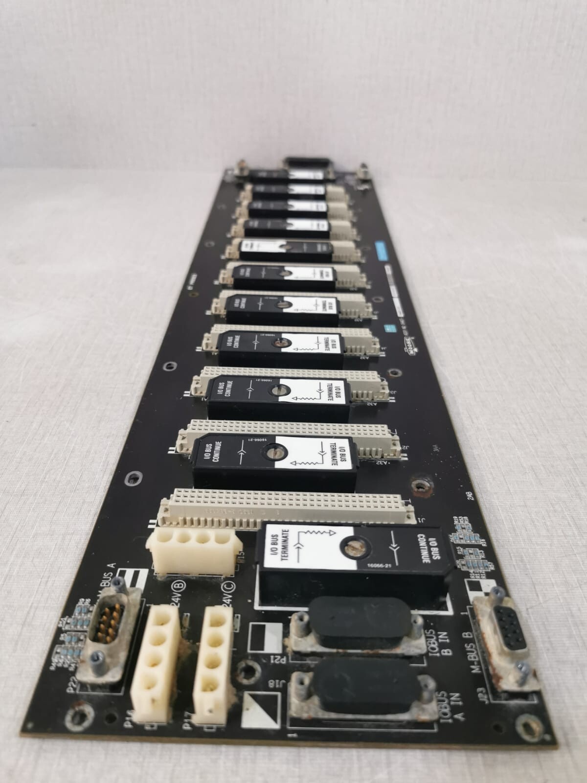 Siemens 16407-1-01 Moore / Siemens 16407-1-01 I/O Bus Continue/Terminate Rack 6