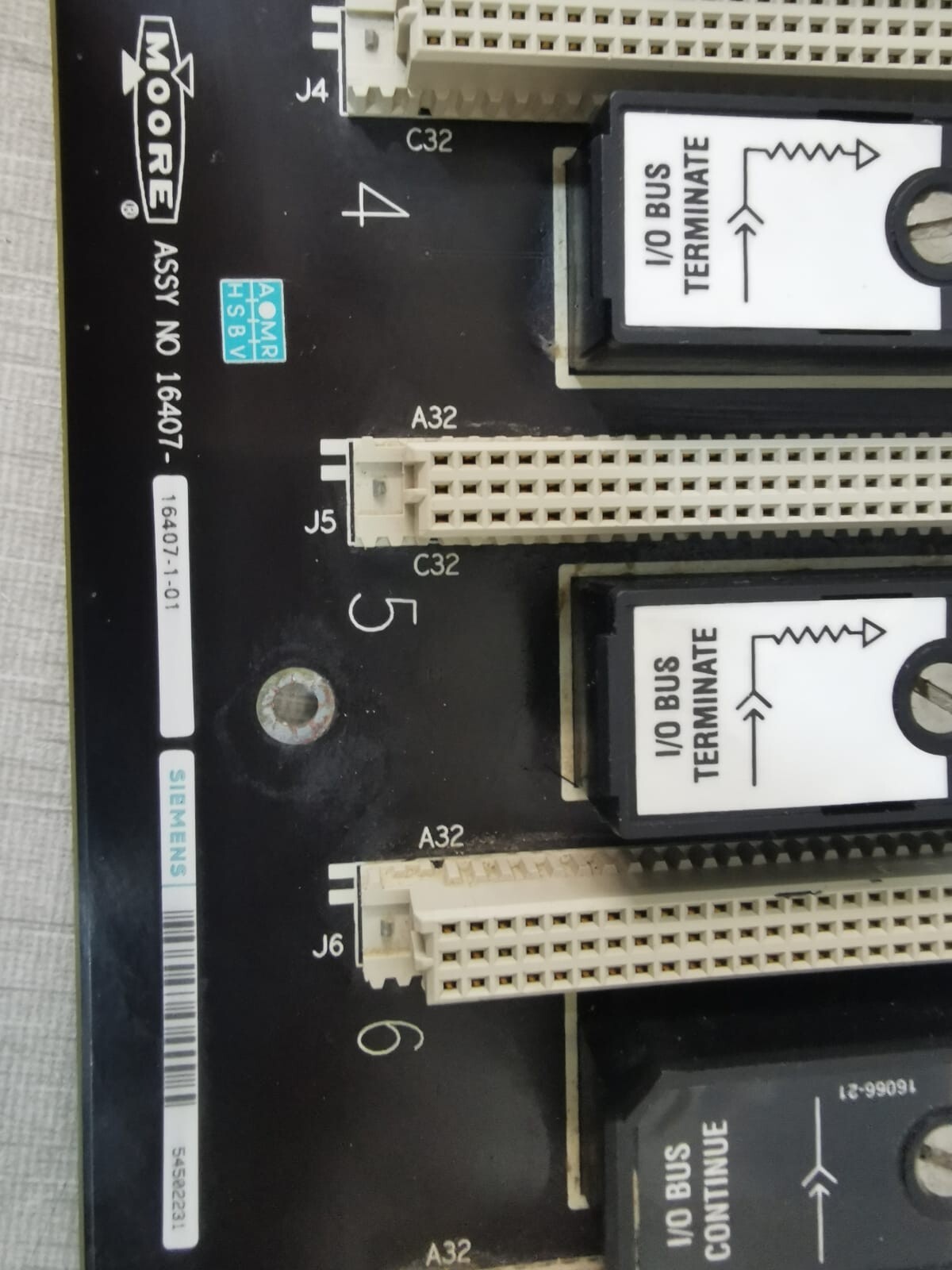 Siemens 16407-1-01 Moore / Siemens 16407-1-01 I/O Bus Continue/Terminate Rack 8