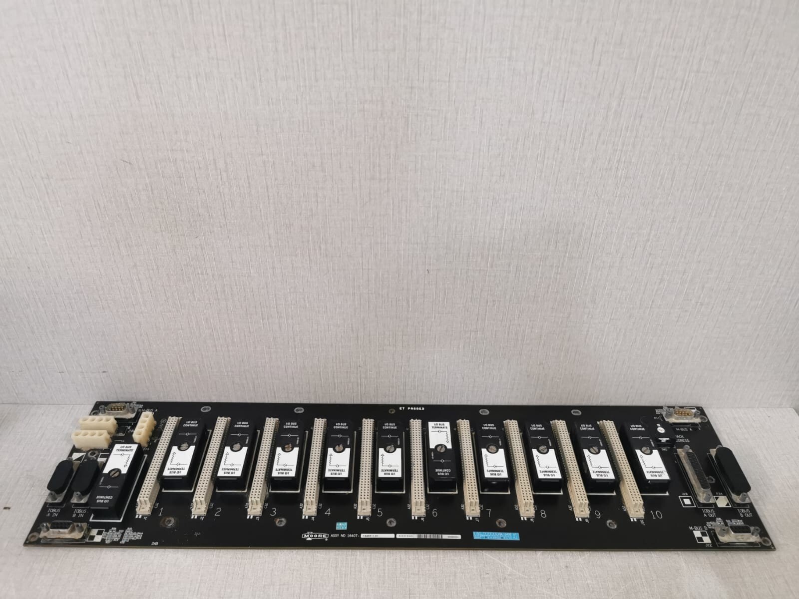 Siemens 16407-1-01 Moore / Siemens 16407-1-01 I/O Bus Continue/Terminate Rack 10