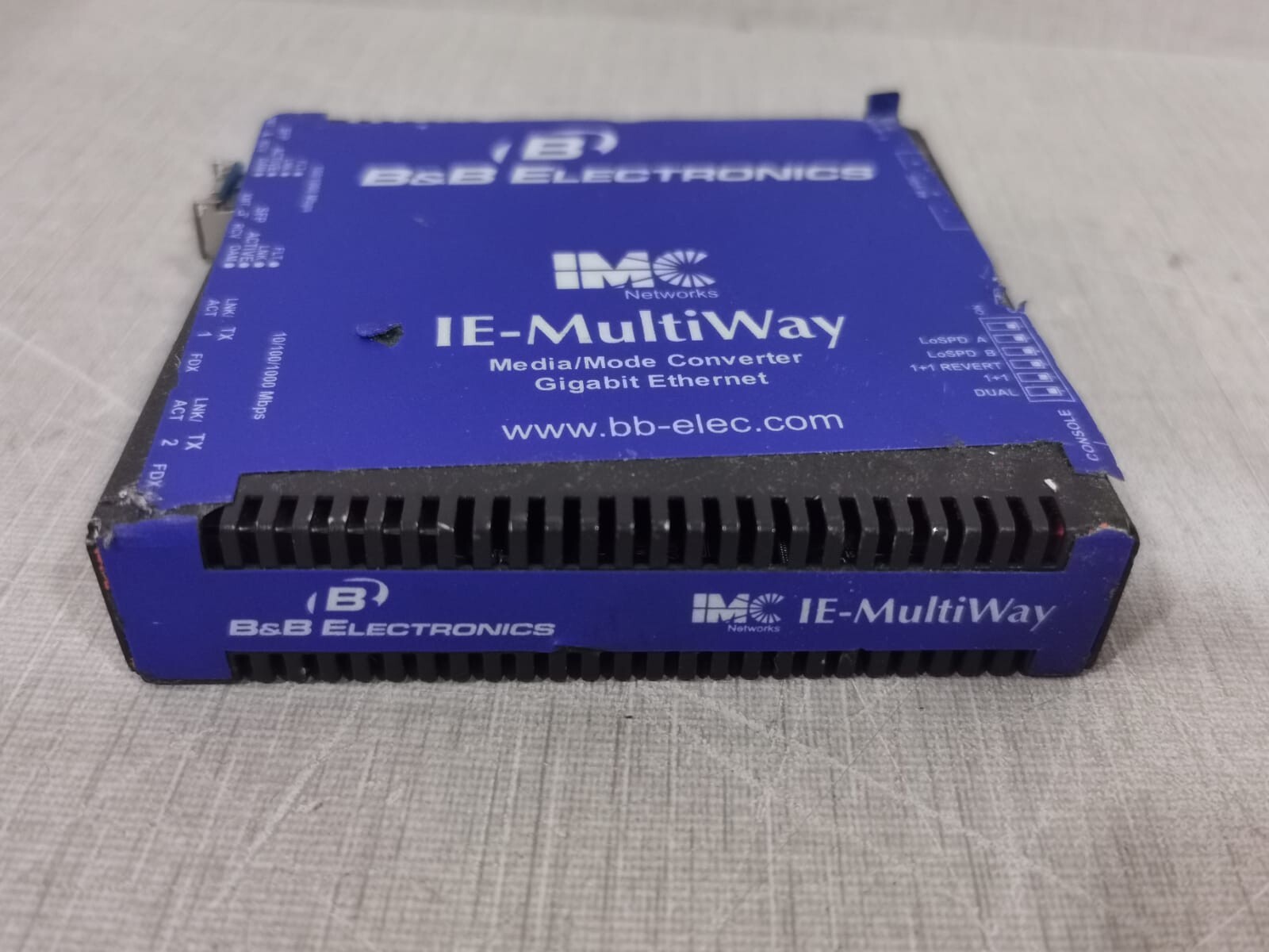 B&B ELECTRONICS IE-MULTIWAY B&B ELECTRONICS IE-MultiWay Media/Mode Converter Gigabit Ethernet 5