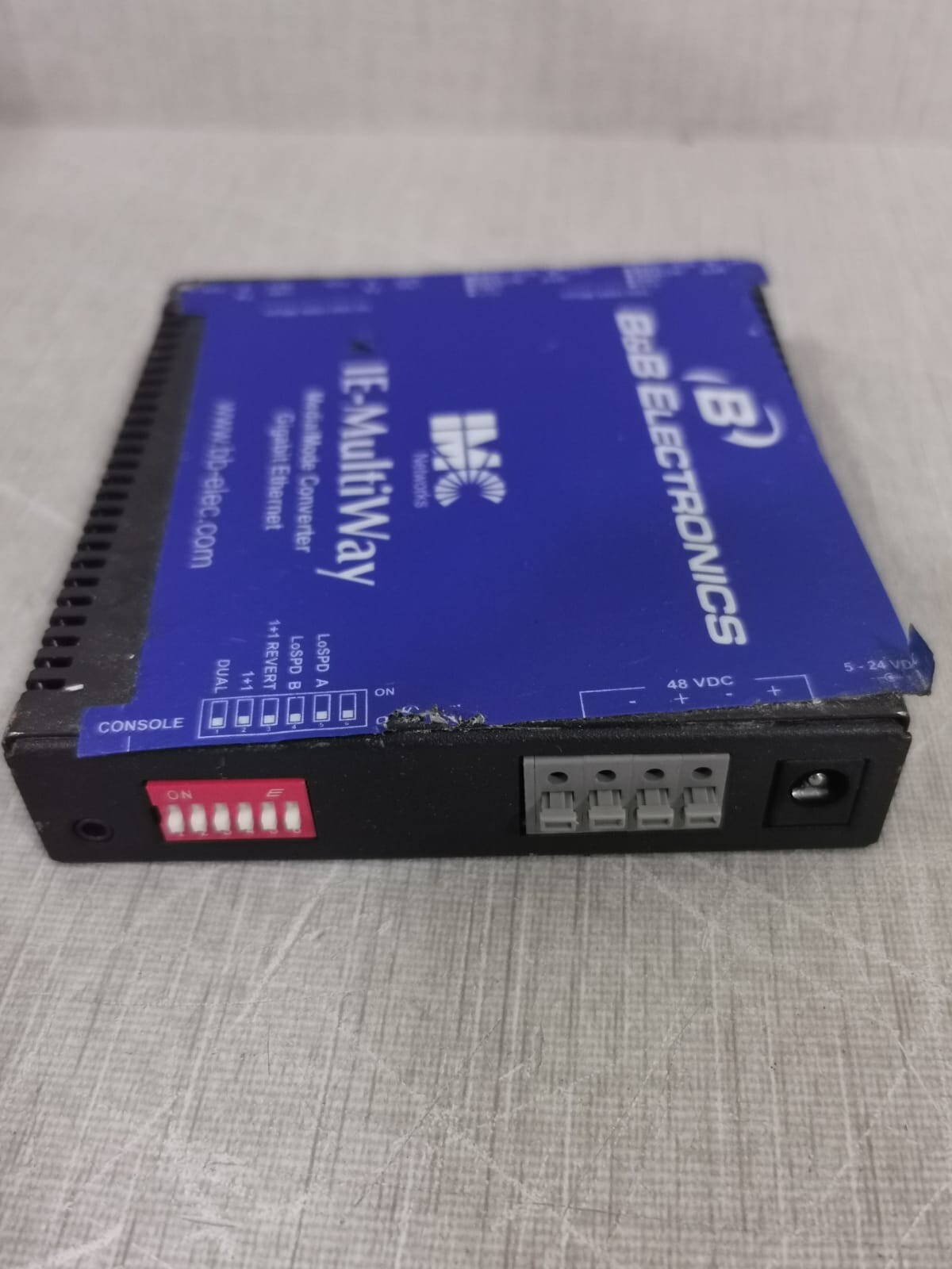 B&B ELECTRONICS IE-MULTIWAY B&B ELECTRONICS IE-MultiWay Media/Mode Converter Gigabit Ethernet 7