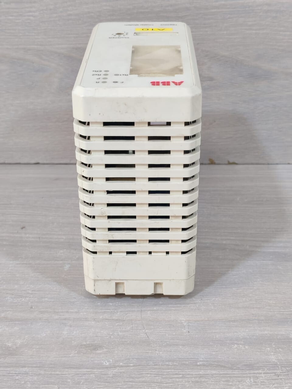ABB 3BSE013208R1 ABB 3BSE013208R1 TB820V2 CLUSTER MODEM 5