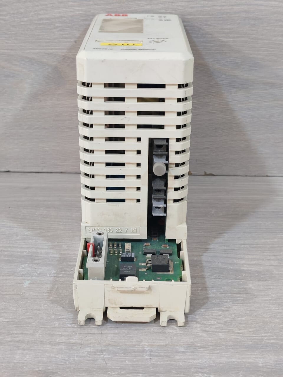ABB 3BSE013208R1 ABB 3BSE013208R1 TB820V2 CLUSTER MODEM 6
