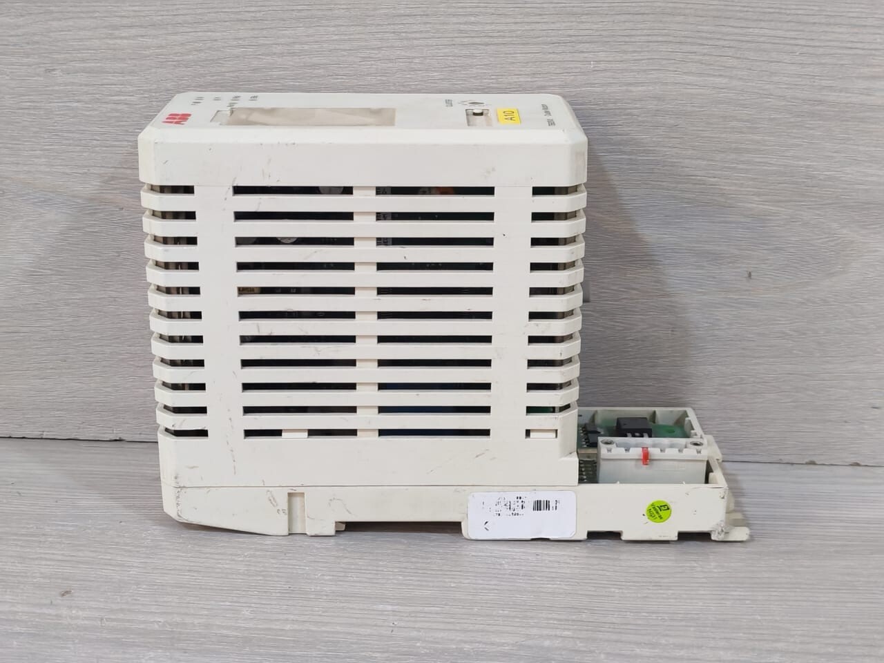 ABB 3BSE013208R1 ABB 3BSE013208R1 TB820V2 CLUSTER MODEM 8