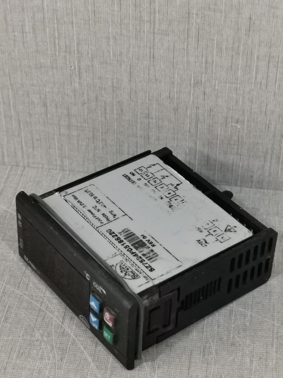 Sub-Zero SZ7524P05188220 Sub-Zero Sz-7524-p / SZ7524P05188220 On-Off Freezer Controller 6