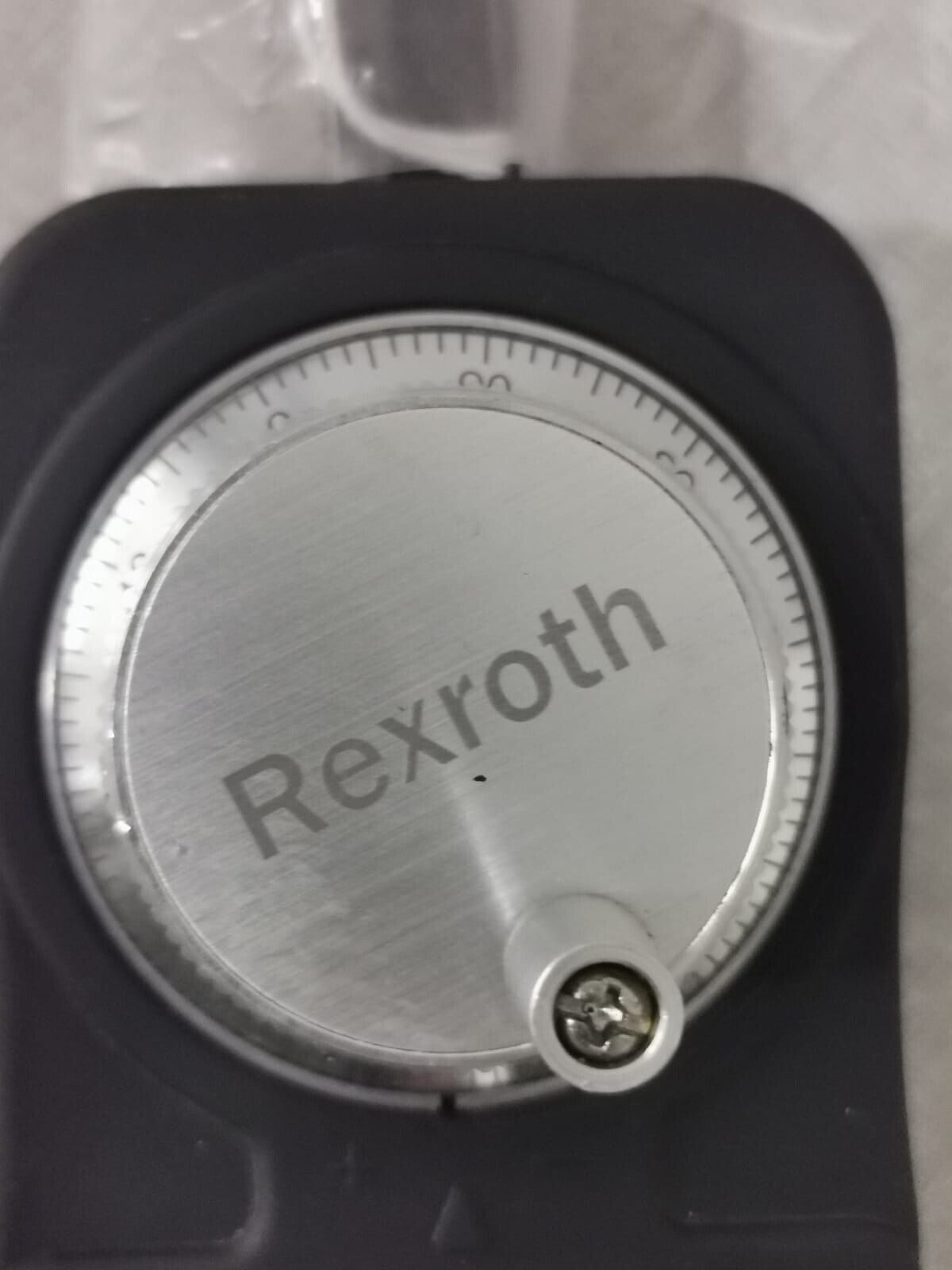 Bosch Rexroth VCH02.2NNN-000RS Rexroth Type: VCH02.2NNN-000RS Handwheel MNR: R912006061 3