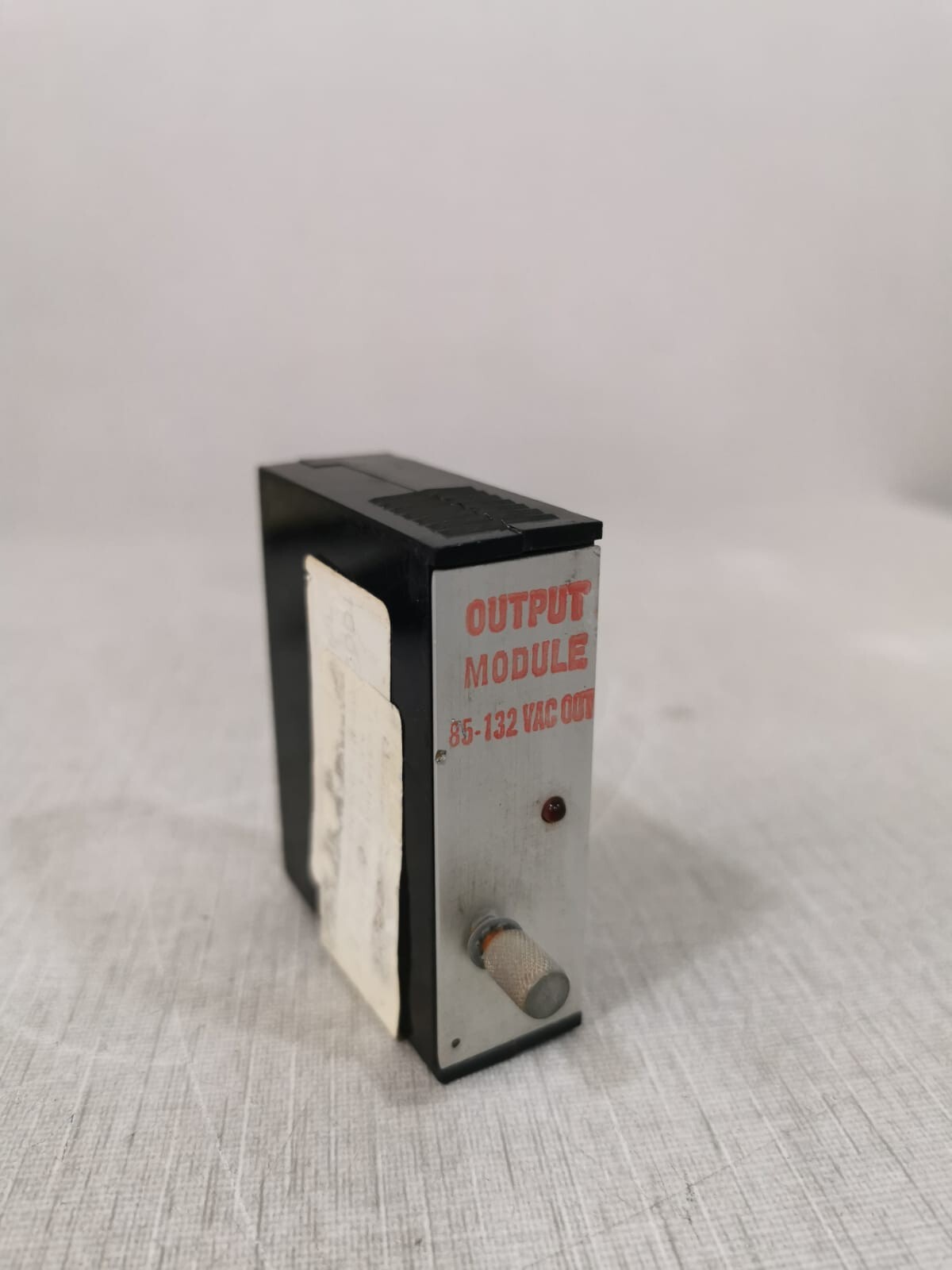 Texas Instruments 5MT12-40AL 5MT12-40AL Texas Instruments CAT Output Module 85-132VAC 2