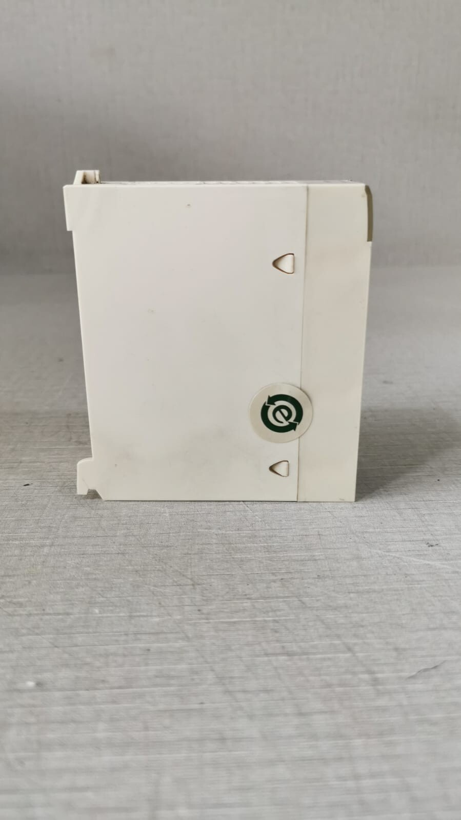Schneider Electric BMXAMI0810 Schneider Electric BMXAMI0810 MODICON 4