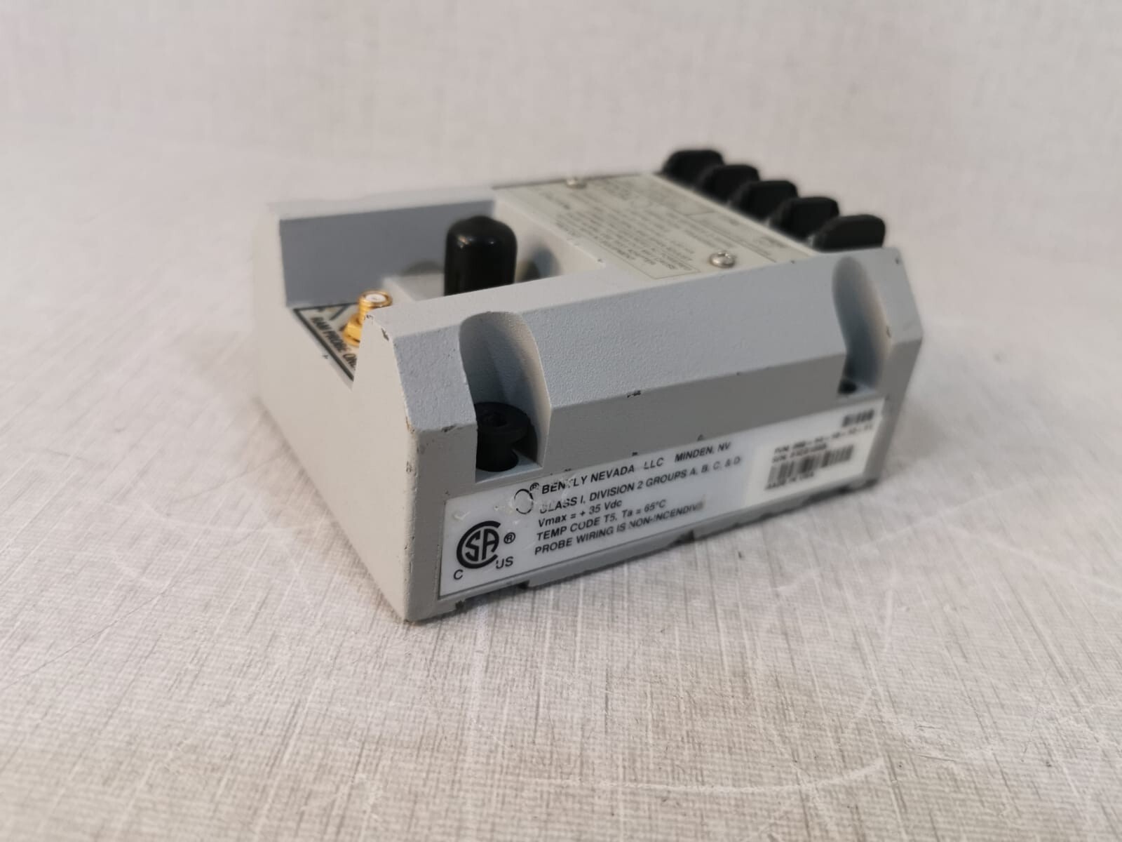 Bently nevada 990-04-50-02-01 Bently nevada 990 SERIES 2-WIRE vibration transmitter 990-04-50-02-01 2