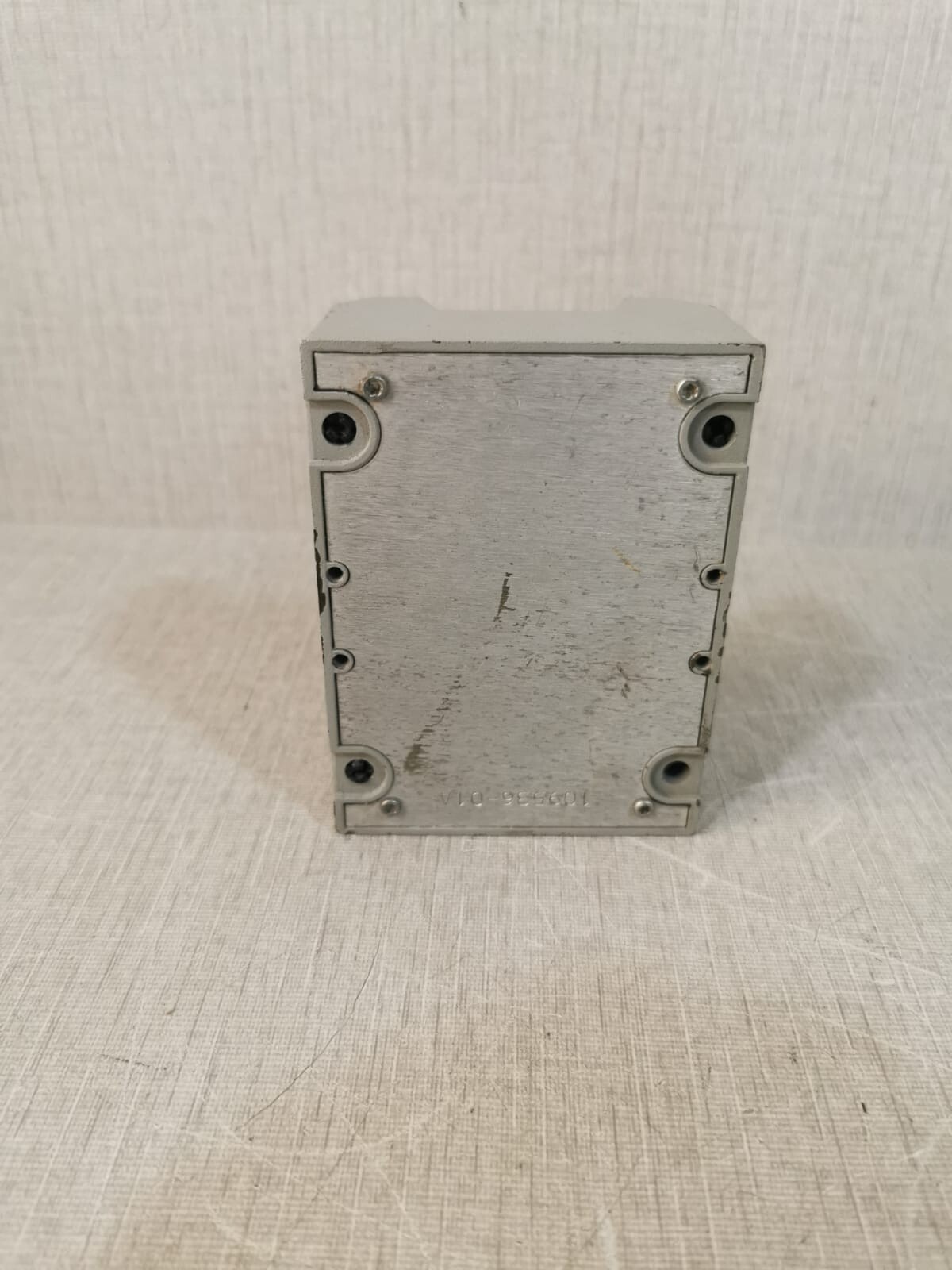 Bently nevada 990-04-50-02-01 Bently nevada 990 SERIES 2-WIRE vibration transmitter 990-04-50-02-01 3