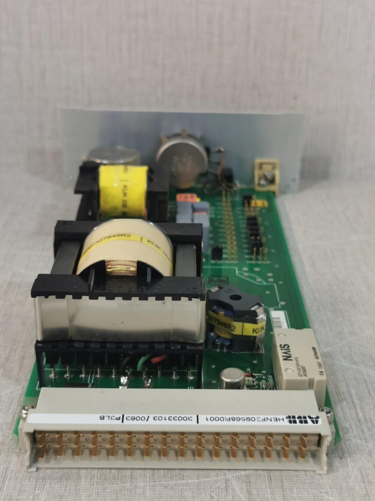 ABB HENF209568R0001 ABB HENF209568R0001 P3LB RF HYBRID 9