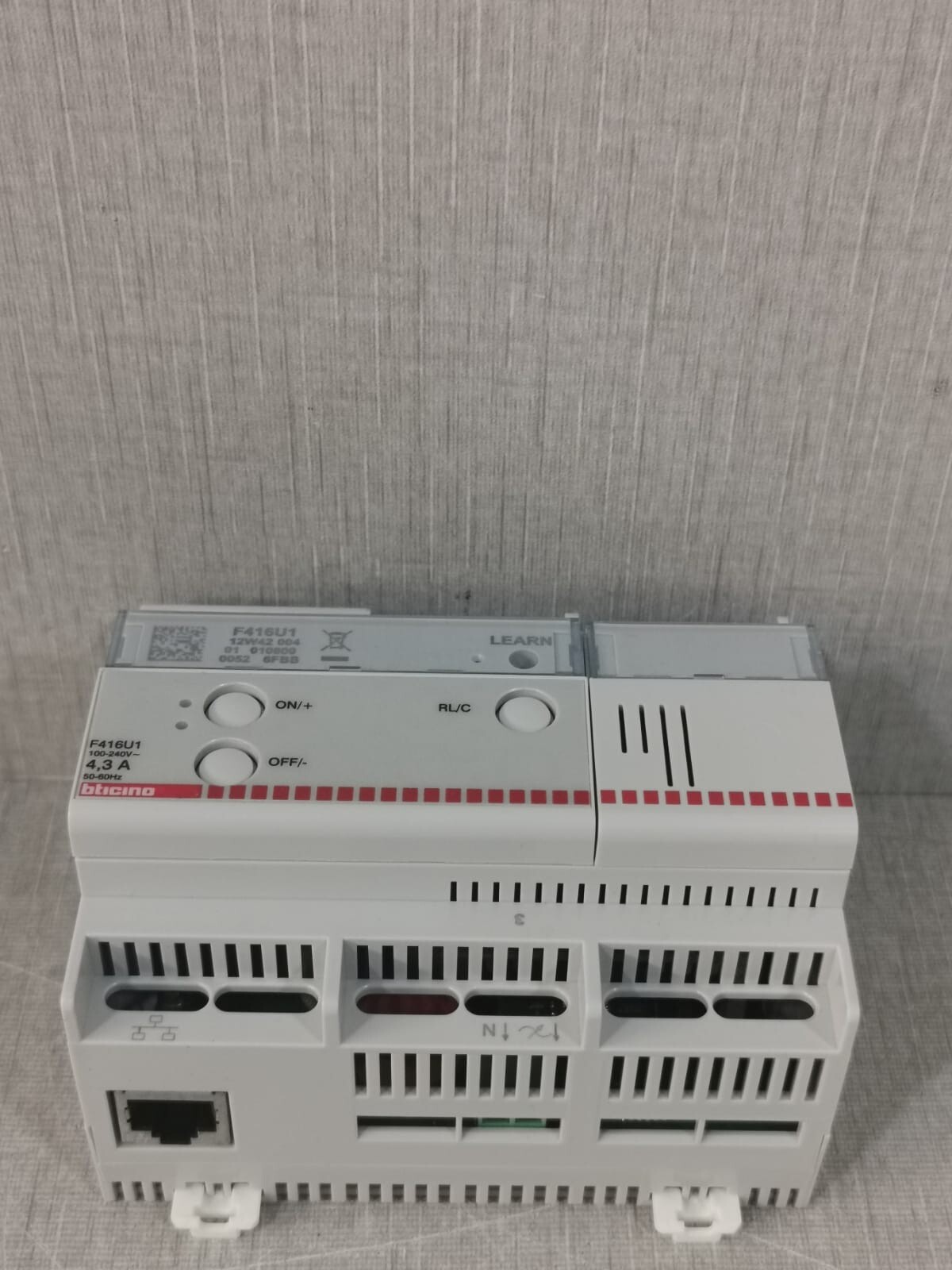BTICINO F416U1 BTicino F416U1 Universal Dimmer 1000 VA SCS 4