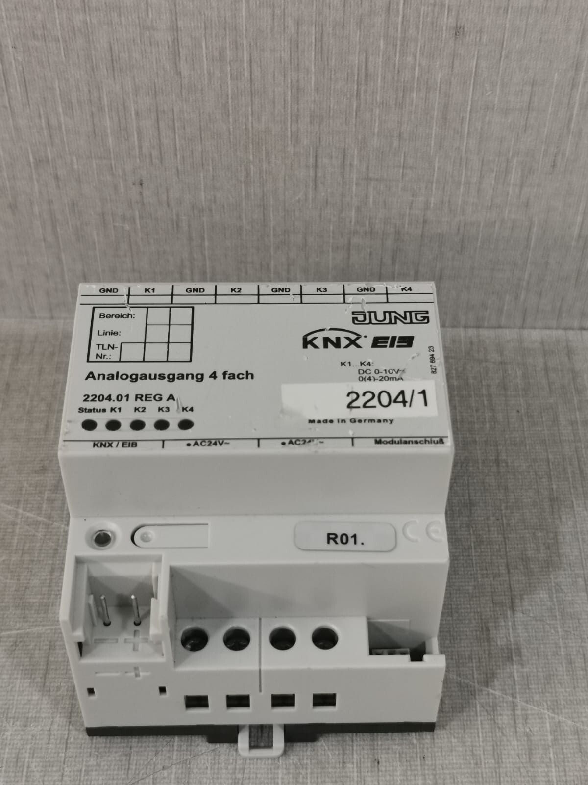 JUNG 2204.01 REG A Jung 2204.01 REG A KNX Analogue Actuator 4 FACH 5