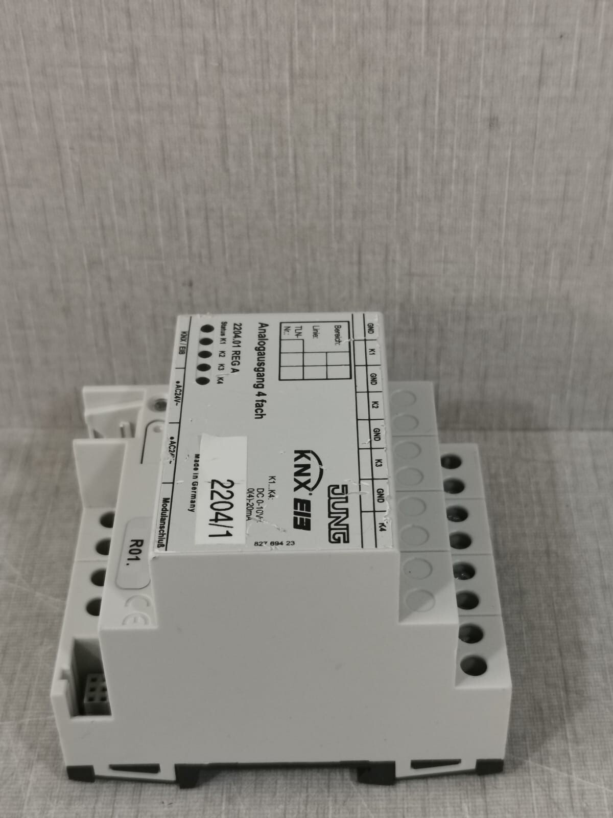JUNG 2204.01 REG A Jung 2204.01 REG A KNX Analogue Actuator 4 FACH 7