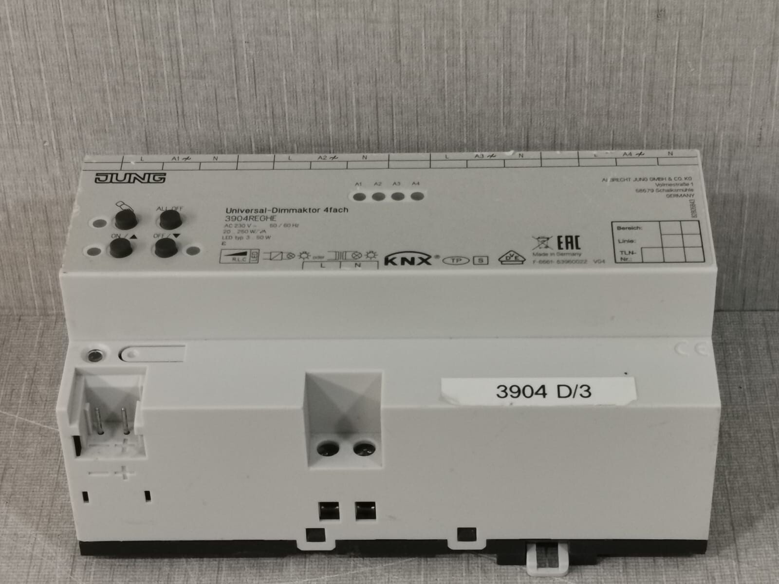 JUNG 3904 REGHE JUNG 3904REGHE UNIVERSAL-DIMMING ACTUATOR 4 -GANG 4