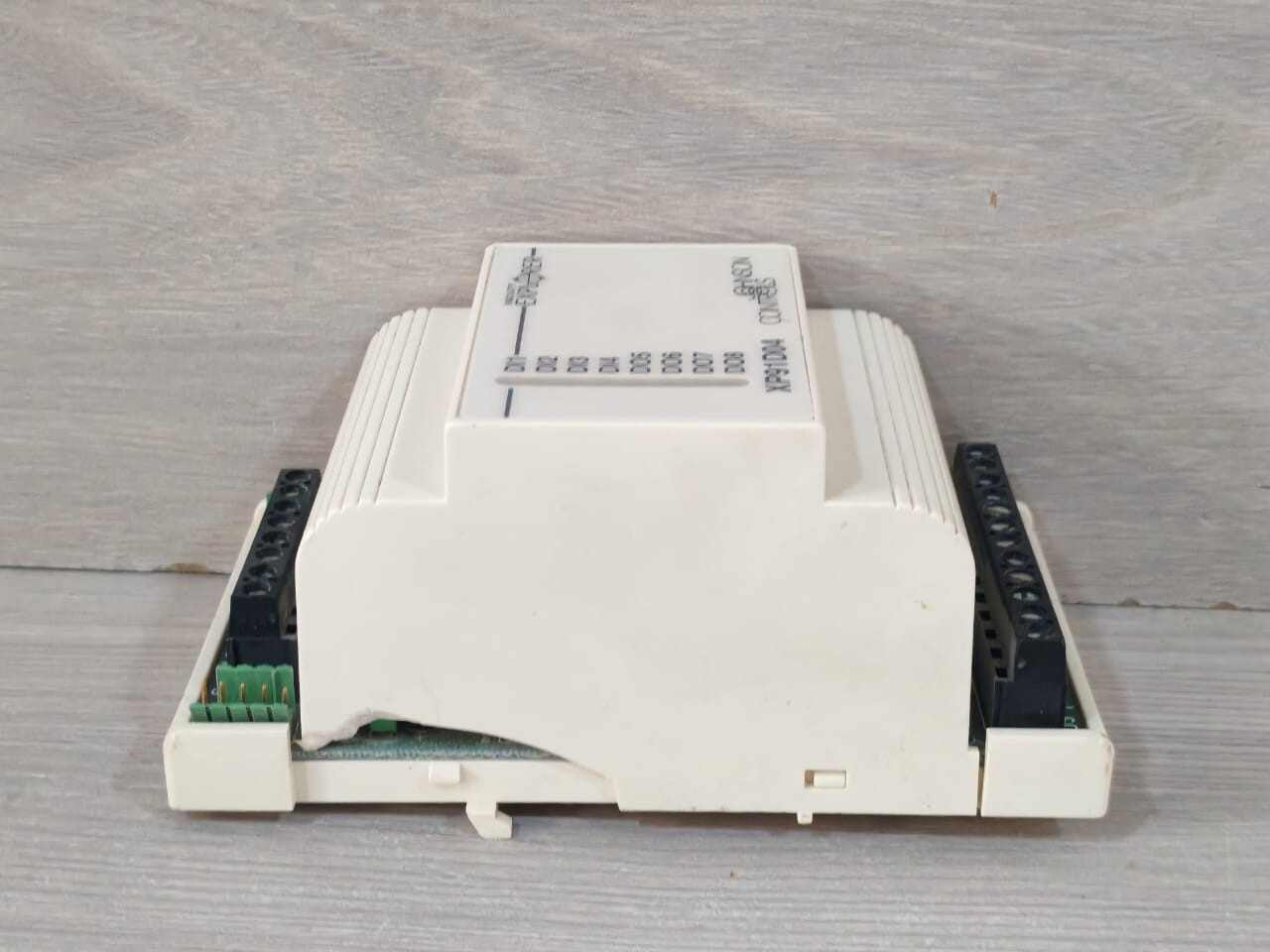 Johnson Controls XP91D04-000C Johnson Controls LP-XP91D04-000C - Dextension Module - 4 Binary Inputs - 4 3